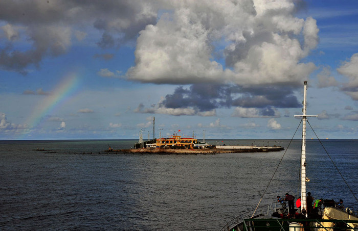 Vững vàng nơi biển khơi