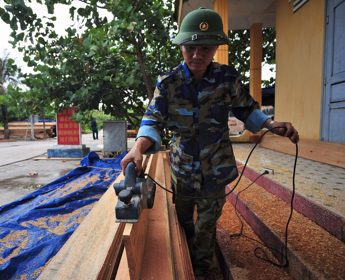 "Ngày lao động bình thường của chiến sĩ" "Ngày lao động bình thường của chiến sĩ"