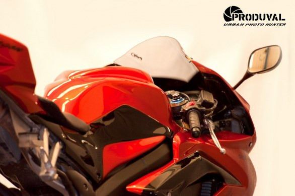 Những đường nét góc cạnh Những đường nét góc cạnh