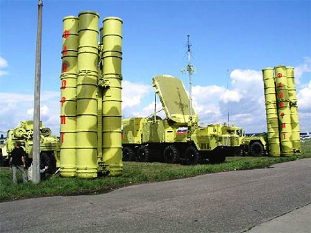 Hệ thống tên lửa phòng không hiện đại S-400 của Nga Hệ thống tên lửa phòng không hiện đại S-400 của Nga