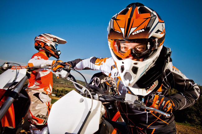 Theo kế hoạch, mẫu xe KTM 450 SX-F sẽ được phát triển dựa trên phiên bản đặc biệt Ryan Dungey 2012 vốn đã từng ra mắt hồi tháng 1 đầu năm. Theo kế hoạch, mẫu xe KTM 450 SX-F sẽ được phát triển dựa trên phiên bản đặc biệt Ryan Dungey 2012 vốn đã từng ra mắt hồi tháng 1 đầu năm.