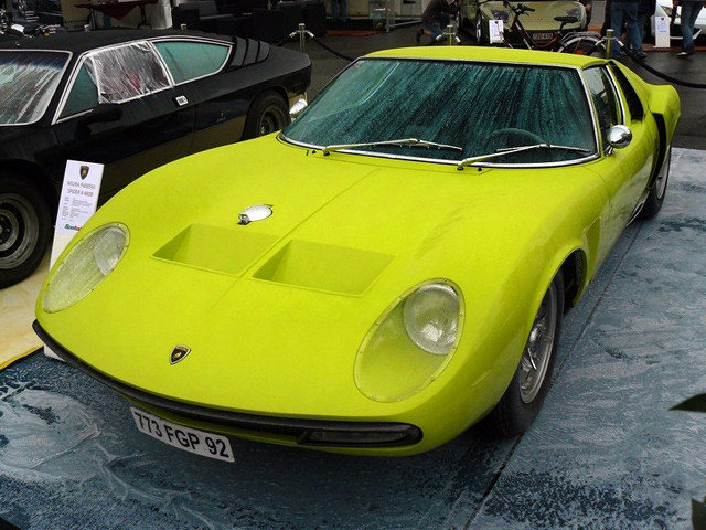 Lamborghini được sản xuất kéo dài đến năm 1972 với số lượng 764 chiếc, bao gồm các phiên bản như P400, P400S, P400SV hay P400 Jota. Lamborghini được sản xuất kéo dài đến năm 1972 với số lượng 764 chiếc, bao gồm các phiên bản như P400, P400S, P400SV hay P400 Jota.