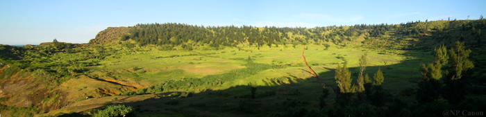 Ngọn núi Cửa Tiền - một trong những miệng núi lửa đã ngừng hoạt động trên đảo Lý Sơn.