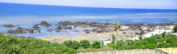 Huyện đảo Lý Sơn là nơi có truyền thống yêu nước, quê hương của những Hải đội Hoàng Sa, đội Bắc hải từ những năm 1600. Nơi đây còn lưu giữ những dấu tích, những tài liệu sử lược về chủ quyền thiêng liêng bất khả xâm phạm biển đảo của Việt Nam đối với hai quần đảo Hoàng Sa và Trường Sa.