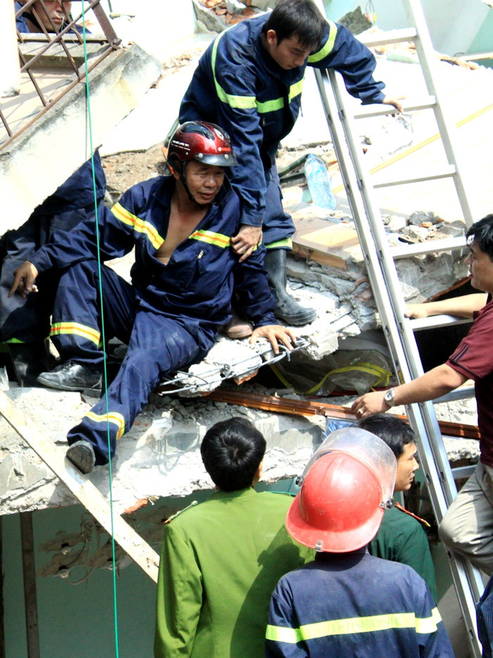 Thông báo cho mọi người biết đã thấy cháu Trần Duy Anh trong sự hồi hộp của hàng trăm người. Thông báo cho mọi người biết đã thấy cháu Trần Duy Anh trong sự hồi hộp của hàng trăm người.