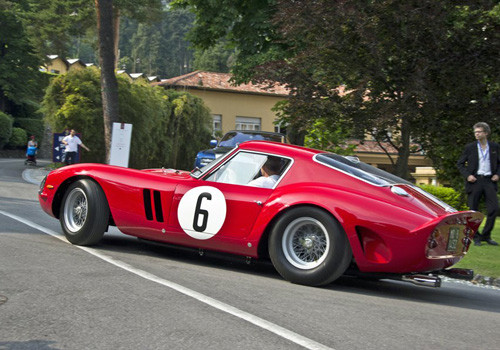 Ferrari 250 GTO là nhân vật không thể thiếu. Nó là một trong những chiếc siêu xe "60 năm vẫn chạy tốt" hiếm hoi. Gần đây nhất, chiếc 250 GTO đã được bán đấu giá với mức giá không tưởng, lên tới 32 triệu USD. Ferrari 250 GTO là nhân vật không thể thiếu. Nó là một trong những chiếc siêu xe "60 năm vẫn chạy tốt" hiếm hoi. Gần đây nhất, chiếc 250 GTO đã được bán đấu giá với mức giá không tưởng, lên tới 32 triệu USD.