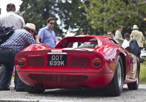 Ferrari 250 LM được coi là một trong những chiếc xe quyến rũ nhất thế giới từng được sản xuất. Ferrari 250 LM được coi là một trong những chiếc xe quyến rũ nhất thế giới từng được sản xuất.