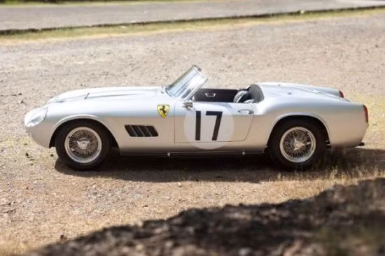 Ferrari 250GT LWB California Spider Competizione 1959 là một chiếc xe được xếp vào hàng hiếm với mã số khung gầm 1603 GT và được bán với giá đạt mức kỉ lục thế giới 7.260.000 USD. Đây là một mẫu xe đẹp, tao nhã và được đánh giá là phiên bản quan trọng nhất. Điểm nổi bật ở cỗ xe mui trần này là cấu tạo thân xe bằng hợp kim thay vì vật liệu thép thông thường, phanh đĩa, động cơ 262 mã lực, bình chứa nhiên liệu bên ngoài.