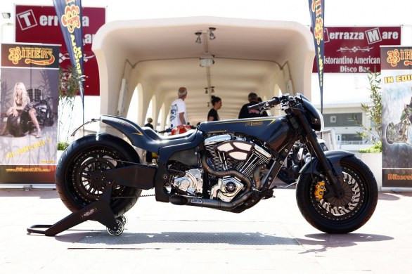 Chiêm ngưỡng hàng nghìn mô tô khủng xuất hiện tại lễ hội Biker Fest Chiêm ngưỡng hàng nghìn mô tô khủng xuất hiện tại lễ hội Biker Fest