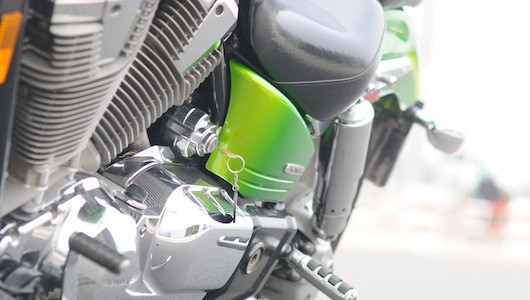 VTX1800 sử dụng động cơ V-Twin có dung tích 1795cc, làm mát bằng nước, có tỉ số nén 9:1. Động cơ gần 1800cc này có thể tạo ra 107 mã lực ở 5000 vòng/phút và 163 Nm ở 3000vòng/phút. Theo lý thuyết, động cơ của VTX1800 có thể giúp gã khổng lồ này mất 12,3 giây để đạt vận tốc 170km/h. Vận tốc tối đa là 200km/h.