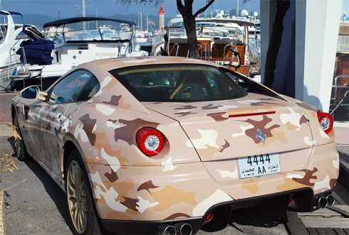 Ferrari 599 GTB Fiorano màu độc.