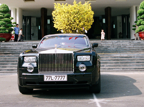Rolls-Royce Phantom biển tứ quý 7ở Việt Nam.