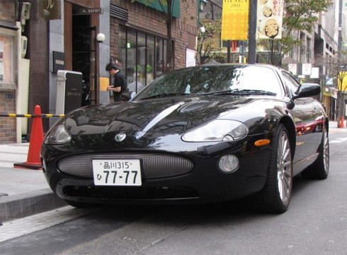 Jaguar XKR.