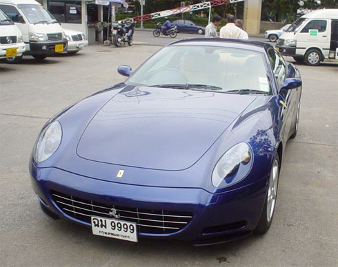 Ferrari 612 Scaglietti tứ quý 9 ở Thái Lan.