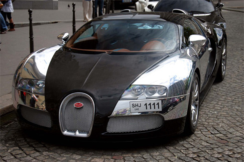 Bugatti Veyron.