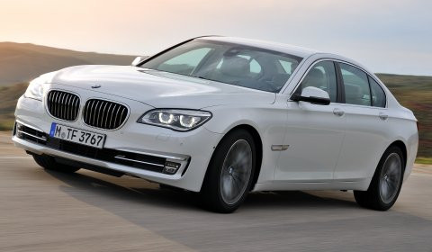 BMW 760Li V12 25 Years Limited Edition là tên của phiên bản đặc biệt của BMW để kỉ niệm 25 năm sự ra đời của động cơ V12.