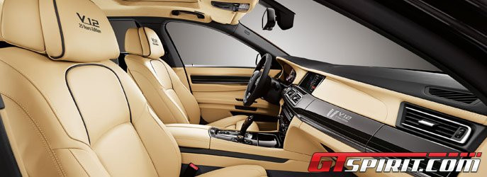 Chiếc 760iL được trang bị khối động cơ V12 535 mã lực, khả năng tăng tốc lên 100km/h chỉ 4,5s.