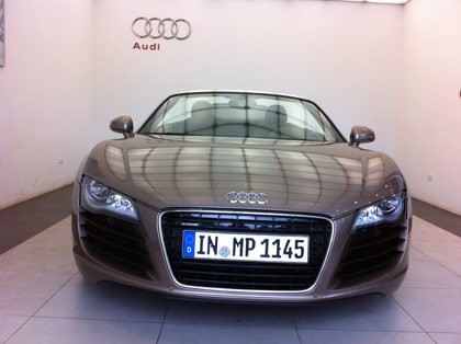 Audi R8 Spyder về Việt Nam là bản 2011 V8 Audi R8 Spyder về Việt Nam là bản 2011 V8