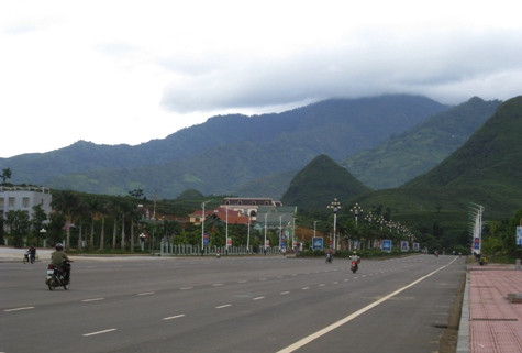 Sau chuỗi ngày miền Bắc hứng chịu giá rét, có lúc thậm chí nhiệt độ xuống âm độ, hôm nay miền Bắc có nắng ấm. Đặc biệt là có nơi như Điện Biên, Lai Châu nhiệt độ đạt 30 độ C. (Ảnh NP)