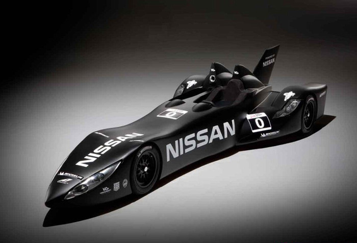 Nissan cung cấp các linh kiện cho mẫu xe thử nghiệm này, với động cơ xăng bốn xi-lanh 1.6 lít DIG-T, động cơ tăng áp sử dụng công nghệ phun nhiên liệu trực tiếp này có thể sinh ra công suất khoảng 350 mã lực. Nissan cung cấp các linh kiện cho mẫu xe thử nghiệm này, với động cơ xăng bốn xi-lanh 1.6 lít DIG-T, động cơ tăng áp sử dụng công nghệ phun nhiên liệu trực tiếp này có thể sinh ra công suất khoảng 350 mã lực.