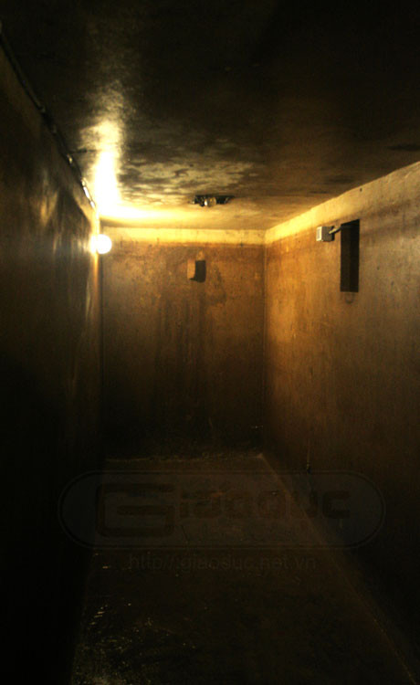 Mỗi phòng trong căn hầmchỉ rộng khoảng 1,2 m2.