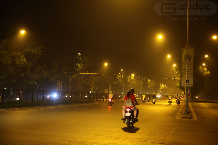 Trên đường Nguyễn Trãi, Trên đường Nguyễn Trãi,