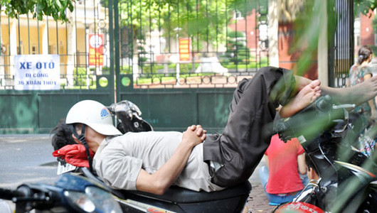 Muốn ngủ ngon thì phải tối Muốn ngủ ngon thì phải tối