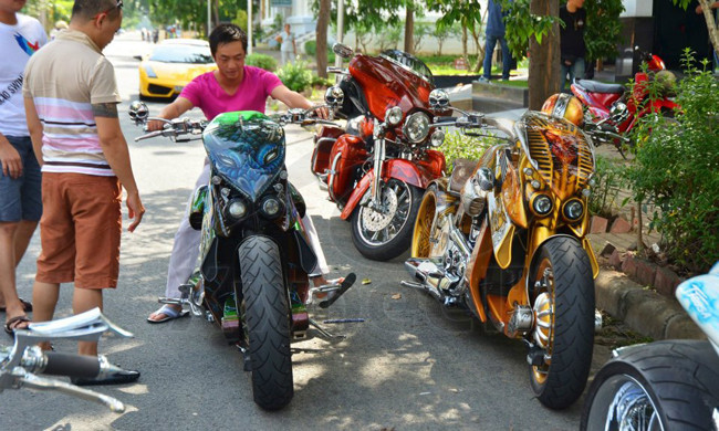 Đây đều là những mô tô đc độ lại với dáng vẻ độc đáo kì quái , có một không hai.