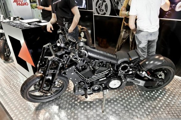 Hãy tiếp tục chiêm ngưỡng những chiếc mô tô khủng sau đây. Hãy tiếp tục chiêm ngưỡng những chiếc mô tô khủng sau đây.