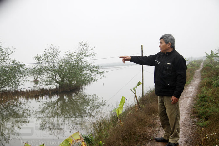 Ông Lương Văn Trong, Phó chi hội trưởng Liên chi hội nuôi trồng thủy sản nước lợ huyện Tiên Lãng cho biết, tới đây gia đình ông sẽ đầu tư trở lại sau suốt gần 6 năm trời bị đình trệ để sản xuất và nuôi trồng thủy sản tại 6 ha đầm mà gia đình ông đang sở hữu. Xem toàn bộ diễn biến vụ cưỡng chế ở Hải Phòng Ông Lương Văn Trong, Phó chi hội trưởng Liên chi hội nuôi trồng thủy sản nước lợ huyện Tiên Lãng cho biết, tới đây gia đình ông sẽ đầu tư trở lại sau suốt gần 6 năm trời bị đình trệ để sản xuất và nuôi trồng thủy sản tại 6 ha đầm mà gia đình ông đang sở hữu. Xem toàn bộ diễn biến vụ cưỡng chế ở Hải Phòng