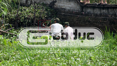 Sau nỗ lực tìm kiếm, đến hơn 10h sáng nay, chiếc dao gấp đã được tìm thấy. Sau nỗ lực tìm kiếm, đến hơn 10h sáng nay, chiếc dao gấp đã được tìm thấy.