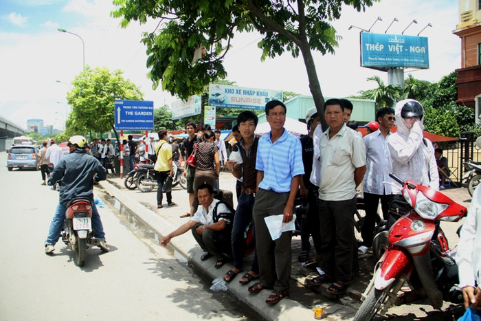 Một số người thì chọn cho mình giải pháp là đón xe bên ngoài đường. Xem đáp án môn Vật lí - Xem đáp án môn Toán - Xem đáp án môn Hóa - Xem đáp án môn Ngoại ngữ Khối A1 Một số người thì chọn cho mình giải pháp là đón xe bên ngoài đường. Xem đáp án môn Vật lí - Xem đáp án môn Toán - Xem đáp án môn Hóa - Xem đáp án môn Ngoại ngữ Khối A1