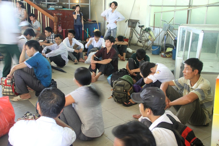 Xem đáp án môn Vật lí - Xem đáp án môn Toán - Xem đáp án môn Hóa - Xem đáp án môn Ngoại ngữ Khối A1 Xem đáp án môn Vật lí - Xem đáp án môn Toán - Xem đáp án môn Hóa - Xem đáp án môn Ngoại ngữ Khối A1