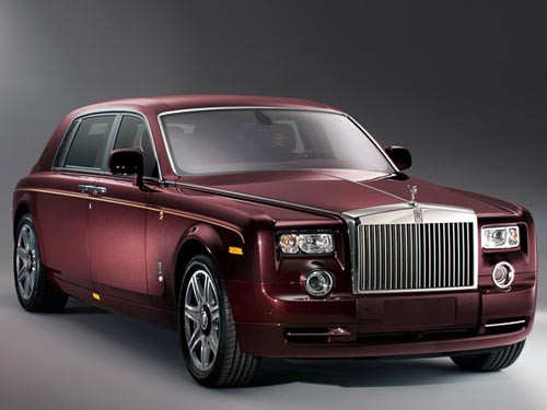 Rolls-Royce Phantom "Year of the Dragon" được xem là chiếc xe phiên bản rồng hạng sang nhất cập bến thị trường Trung Quốc có giá 1,2 triệu USD. Rolls-Royce Phantom "Year of the Dragon" được xem là chiếc xe phiên bản rồng hạng sang nhất cập bến thị trường Trung Quốc có giá 1,2 triệu USD.