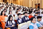 Các em học sinh tham dự kì thi tuyển chọn học sinh cho đội tuyển Olympic 2026. Ảnh: Bộ GD&ĐT