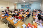 Sĩ số lớp quá đông ảnh hưởng đến trải nghiệm học tập của học sinh và tạo áp lực lớn cho giáo viên