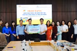 VEPIC trao tặng 12.939 bản sách giáo khoa, 5.000 cuốn vở tiếp sức học sinh vùng lũ Cao Bằng