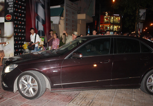 Mercedes E250 2012 của Đức Tuấn Mercedes E250 2012 của Đức Tuấn