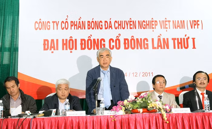 Sau buổi tổng kết là sự ra đời của Công ty Cổ phần bóng đá chuyên nghiệp Việt Nam (VPF)