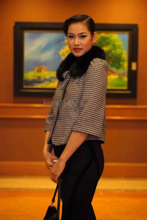 Kiểu áo khoác in loại họa tiết này đang rất phổ biến nhé Kiểu áo khoác in loại họa tiết này đang rất phổ biến nhé