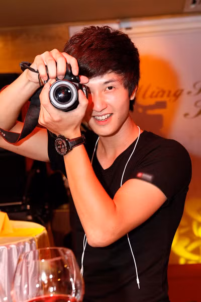 Hot boy Huỳnh Anh.