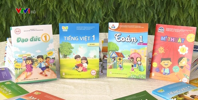 Bộ sách dăm chục ngàn còn thiếu tiền mua, nay vài trăm ngàn thì con thất học? ảnh 3 Bộ sách dăm chục ngàn còn thiếu tiền mua, nay vài trăm ngàn thì con thất học? ảnh 3