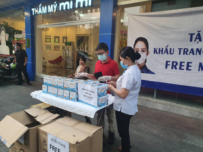 Hành động của Andy khiến nhiều nhà thuốc đầu cơ, tăng giá phải cảm thấy hổ thẹn (Ảnh:NVCC) Hành động của Andy khiến nhiều nhà thuốc đầu cơ, tăng giá phải cảm thấy hổ thẹn (Ảnh:NVCC)