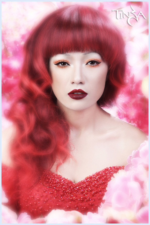 Chỉ có hai ca khúc nhưng single Vì sao em lại là hai cuộc tình hoàn toàn khác nhau. Tuy nhiên cả Ngày ấy tuyết rơi lẫn Vì sao em đều có chung một cái kết là sự xa cách, chia lìa vì cuộc đời không phải lúc nào cũng như mơ, cũng theo ý chúng ta.