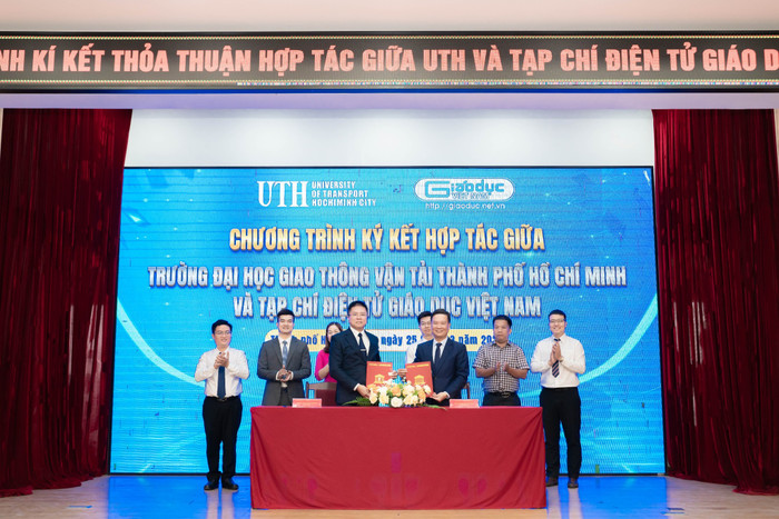 Tạp chí điện tử Giáo dục Việt Nam và nhà trường thực hiện ký kết biên bản ghi nhớ hợp tác. UTHGDVN2.jpg