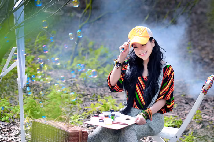 Sau hai năm ấp ủ, quán quân Sao mai Điểm hẹn 2010, Minh Chuyên vừa ra mắt album đầu tay với tựa đề “Đôi cánh”. Đây là album viết về thanh niên hiện đại, năng động và đầy nhiệt huyết. Album “Đôi cánh” cùng dự án cộng đồng thanh niên nằm trong chuỗi chủ đề xã hội được Minh Chuyên cùng ekip lên ý tưởng từ lâu. Sau hai năm ấp ủ, quán quân Sao mai Điểm hẹn 2010, Minh Chuyên vừa ra mắt album đầu tay với tựa đề “Đôi cánh”. Đây là album viết về thanh niên hiện đại, năng động và đầy nhiệt huyết. Album “Đôi cánh” cùng dự án cộng đồng thanh niên nằm trong chuỗi chủ đề xã hội được Minh Chuyên cùng ekip lên ý tưởng từ lâu.