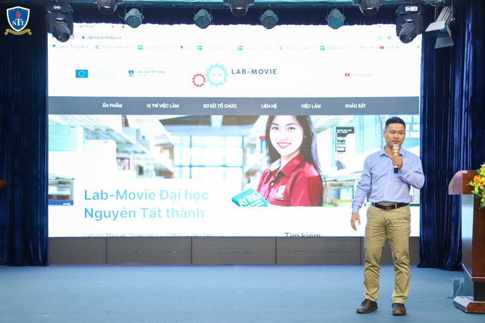 Thạc sĩ Trần Bình Hậu – Trưởng phòng Quản trị thông tin Trường Đại học Nguyễn Tất Thành phát biểu.