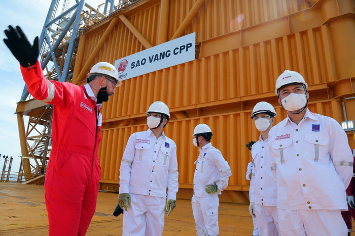 Tổng Giám đốc Petrovietnam Lê Mạnh Hùng kiểm tra dự án Sao Vàng CPP Tổng Giám đốc Petrovietnam Lê Mạnh Hùng kiểm tra dự án Sao Vàng CPP