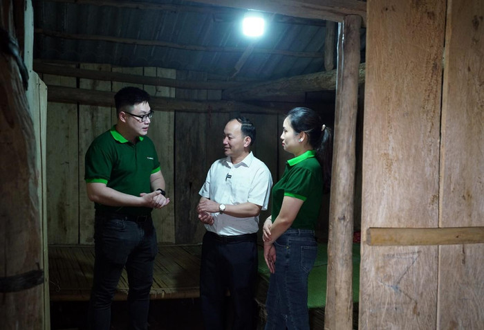 VPBank đồng hành, hỗ trợ tặng quà các điểm trường khó khăn VPBank đồng hành, hỗ trợ tặng quà các điểm trường khó khăn