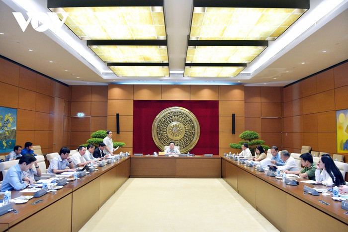 chủ tịch quốc hội làm việc với ban tổ chức hội nghị nghị sĩ trẻ toàn cầu hình ảnh 1 chu tich quoc hoi lam viec voi ban to chuc hoi nghi nghi si tre toan cau hinh anh 1